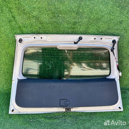 184 дверь багажника на toyota OPA ACT10