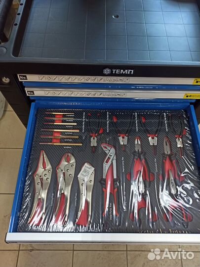 Тележка инструментальная с набором инструмента 334