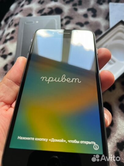 iPhone 8 Plus, 64 ГБ
