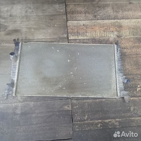 Радиатор охлаждения Ford Focus 2 (Форд Фокус 2)