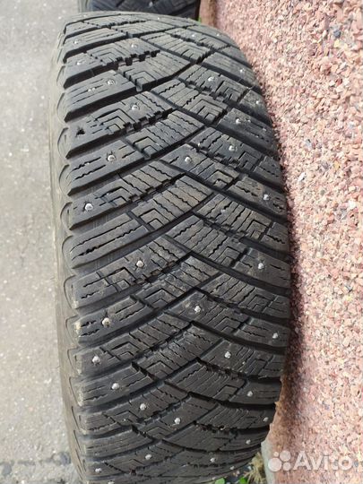 Шины Goodyear Ultra Grip. Размер 215/60 R 17