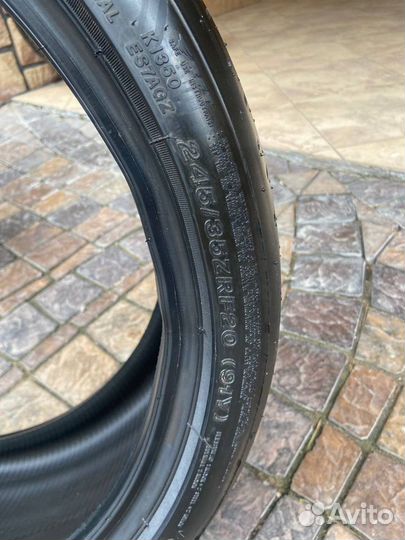 Bridgestone Potenza S007 245/35 R20 и 285/35 R20 100Y