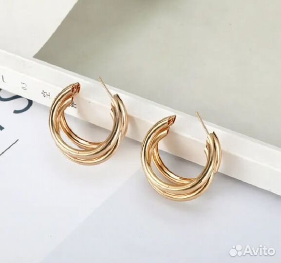 Серьги трендовые