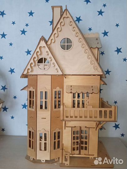 Кукольный домик с мебелью
