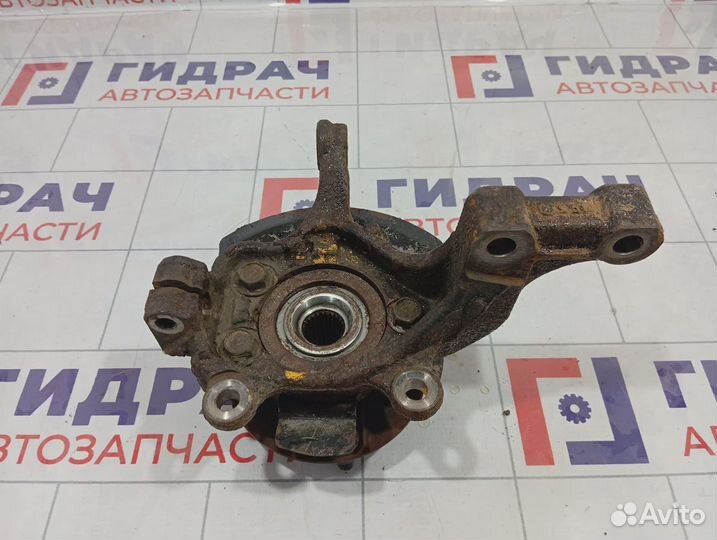 Кулак поворотный передний левый Nissan Tiida (C11) 40015-ED000