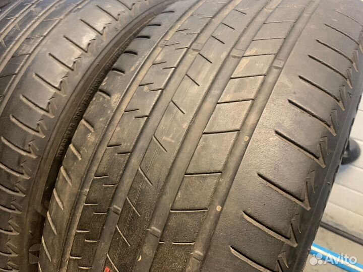Bridgestone Alenza 001 245/45 R20