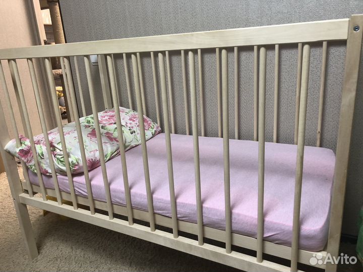 Детская кроватка