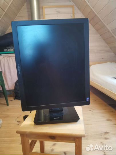 Монитор Samsung 970P