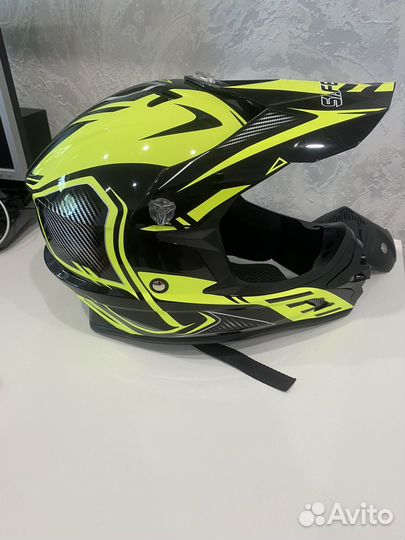 Кроссовый шлем