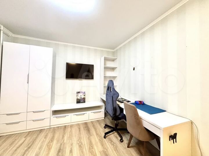 3-к. квартира, 87 м², 2/16 эт.