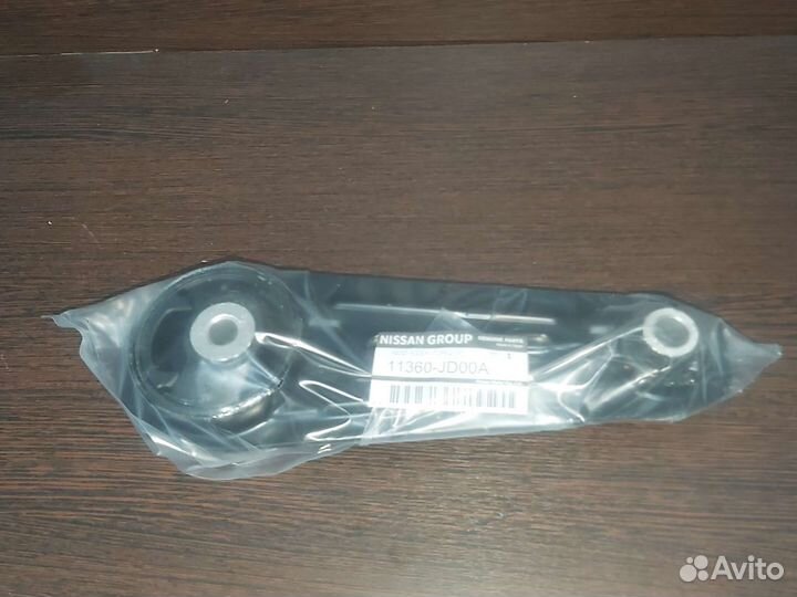Подушка двигателя задняя Nissan Qashqai J10 1.6 2л