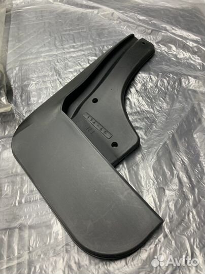 Брызговики toyota camry 70