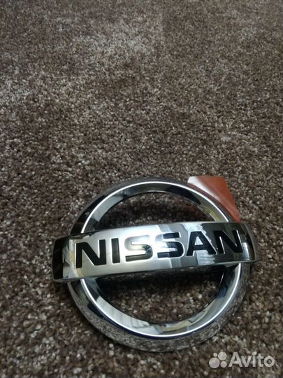 Эмблема nissan