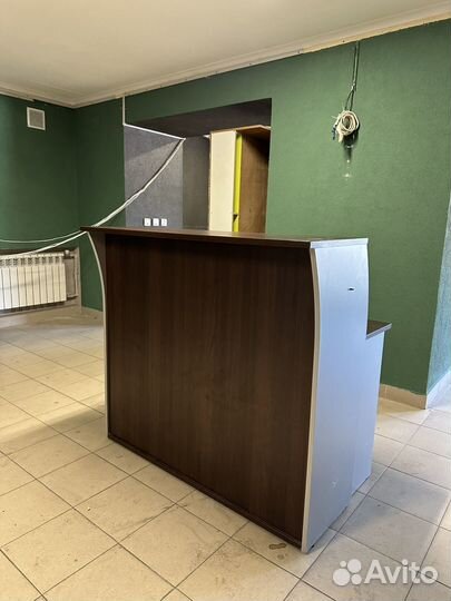 Стойка ресепшн