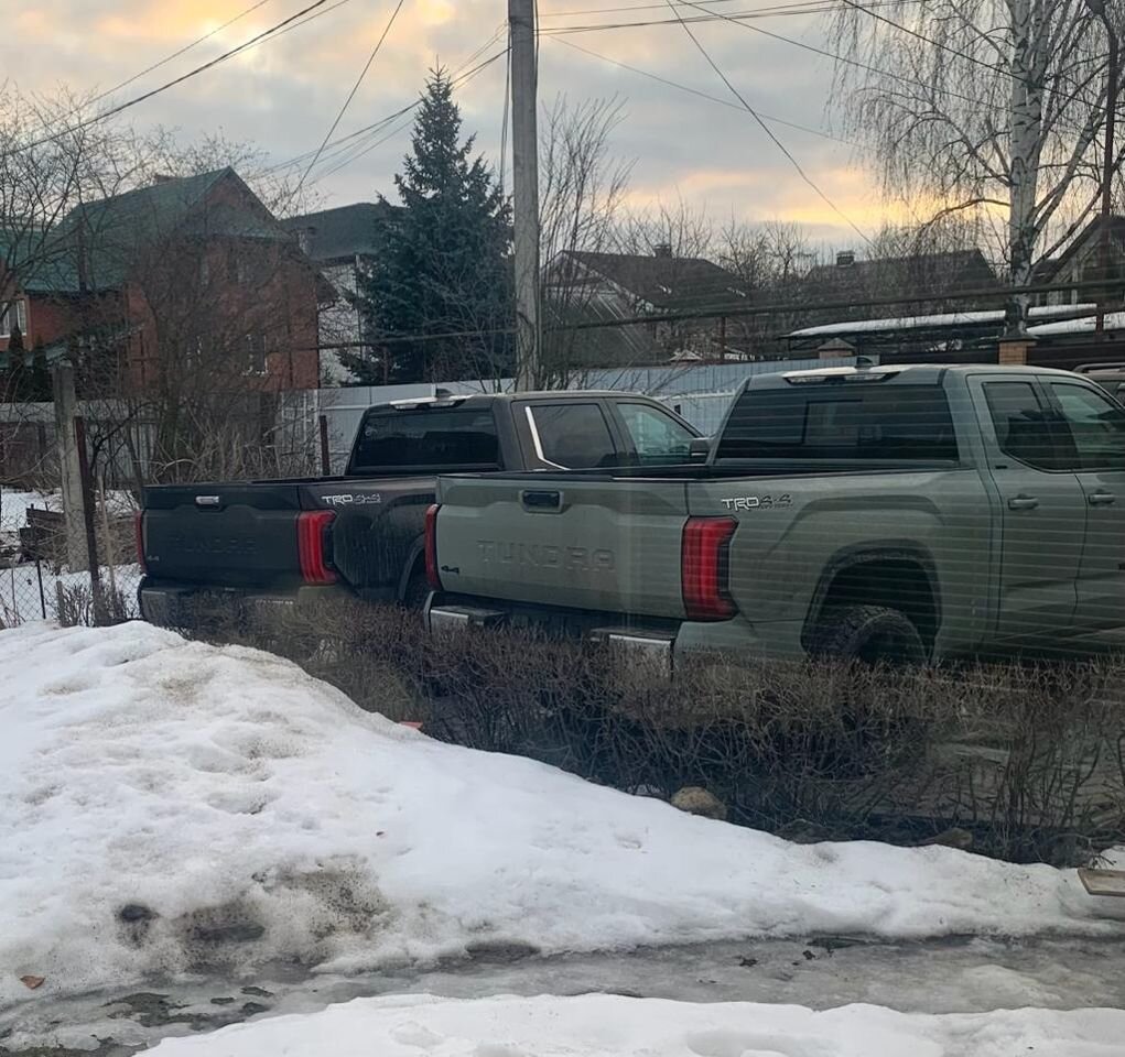 Toyota Tundra: фото владельца