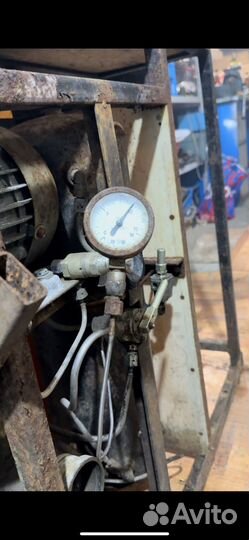 Воздушный компрессор 30 л