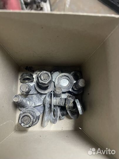 Geely monjaro пороги