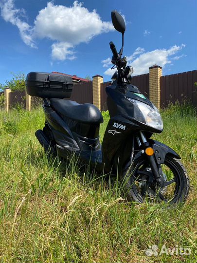 SYM JET 4 naked