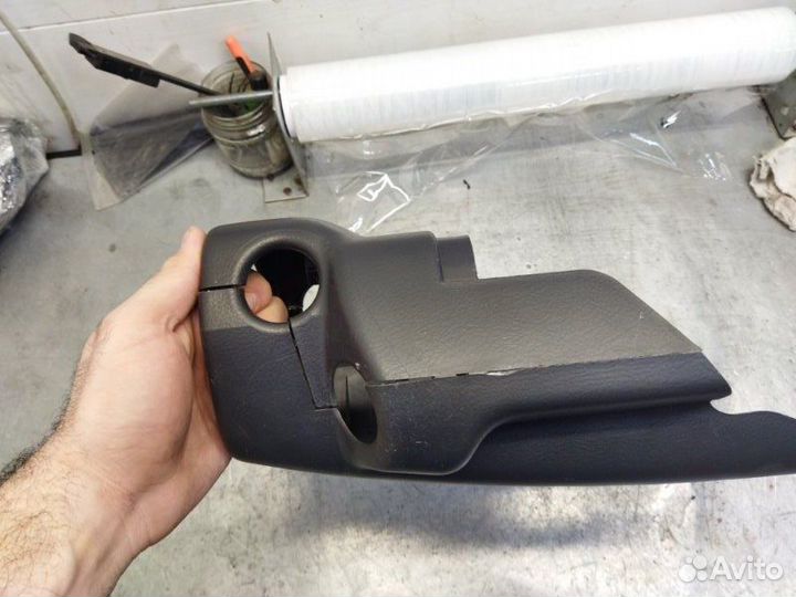 Кожух рулевой колонки Toyota Corolla E12 1.6 3zzfe