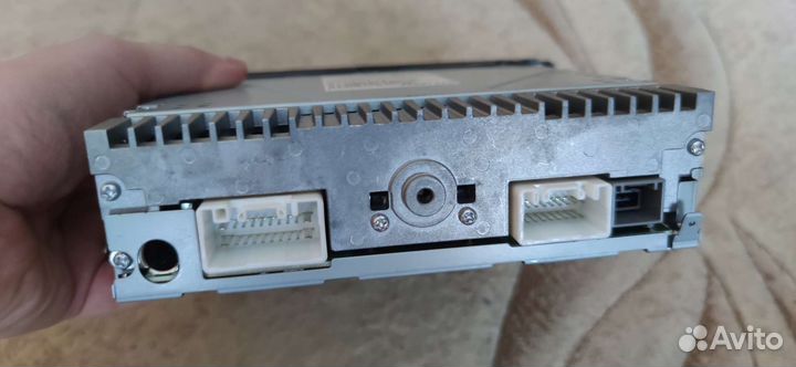 Автомагнитолу на mitsubishi outlander