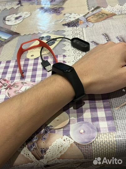 Фитнес браслет Xiaomi Mi Band 5