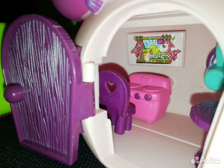 Смурфы и Домик Смурфетты с мебелью и аксессуарами