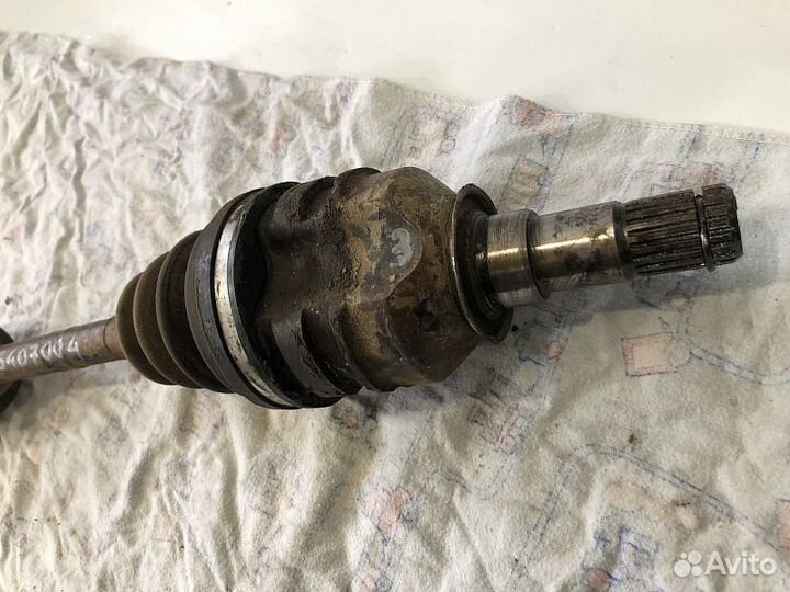 Привод левый всборе Toyota Corolla 2.2 3CE АКПП