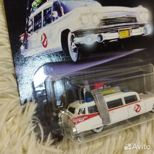 Hot Wheels Ghostbusters Ecto-1 Premium