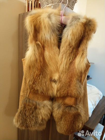 Жилет меховой из лисы 42 44