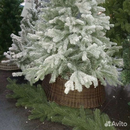 Плетёная корзина -юбочка для Ёлочки