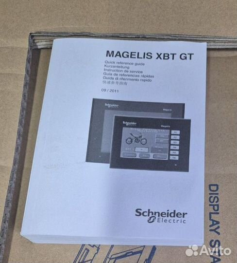 Schneider xbtgt5330 Панель, новая, 1 шт