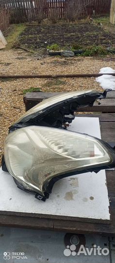 Фара toyota ractis NCP100