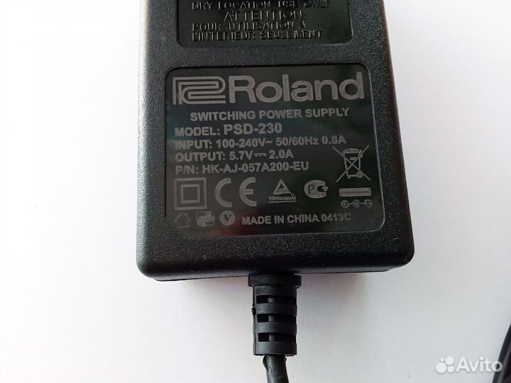Блок питания для синтезатора Roland (5.7V 2A)