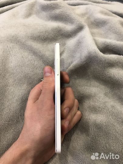 Samsung Galaxy A5 SM-A500F, 2/16 ГБ