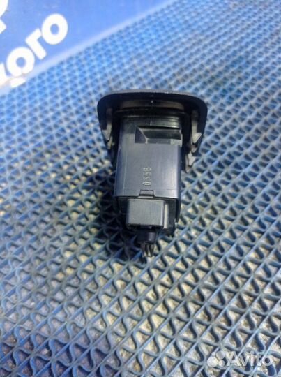 Кнопка стеклоподъемника Mercedes-Benz W169 хэтчбек