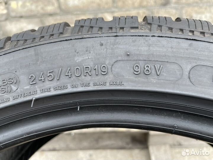 Michelin Pilot Alpin PA4 245/40 R19