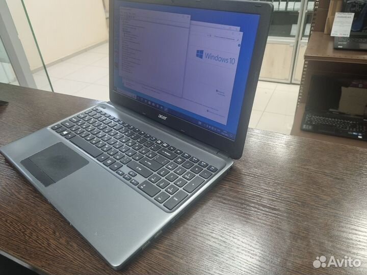 Ноутбук Acer e1-572g