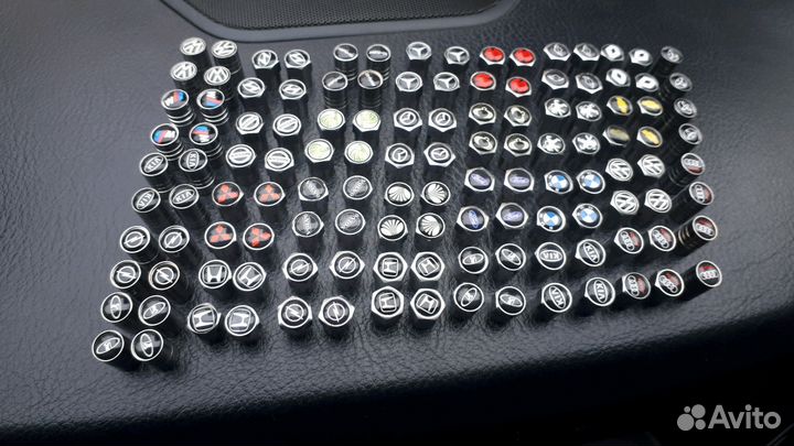 Колпачки на ниппеля с маркой авто