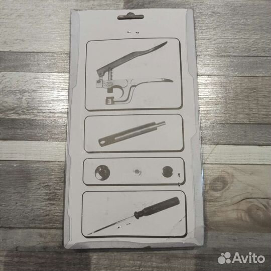 Пресс для установки кнопок с набором инструментов