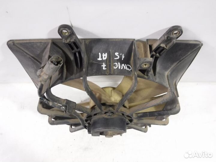 Вентилятор радиатора Honda Civic VII