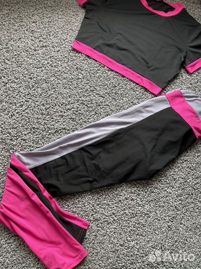 Костюм для фитнесса топ и лосины 44