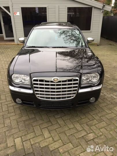 Chrysler 300C 2004-2011г на запчасти