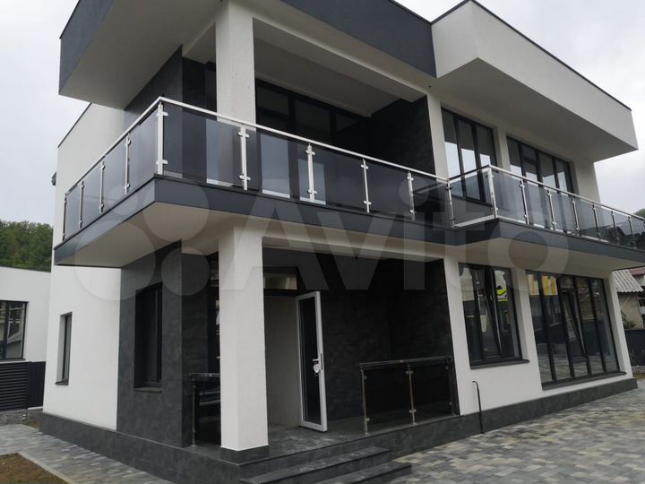 Коттедж 216 м² на участке 5,7 сот.