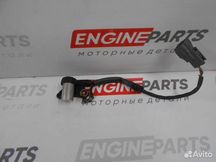 Датчик положения коленвала Toyota Nadia SXN10(98