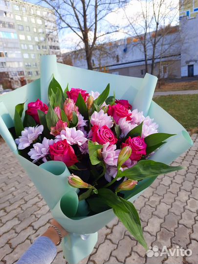 Доставка цветов и букетов