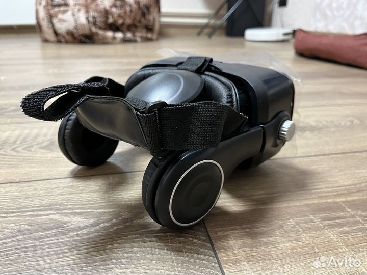 3D VR очки для смартфона BoboVR Z4 c джойстиком