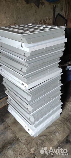 Светильник потолочный встраиваемый