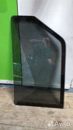 Переднее стекло