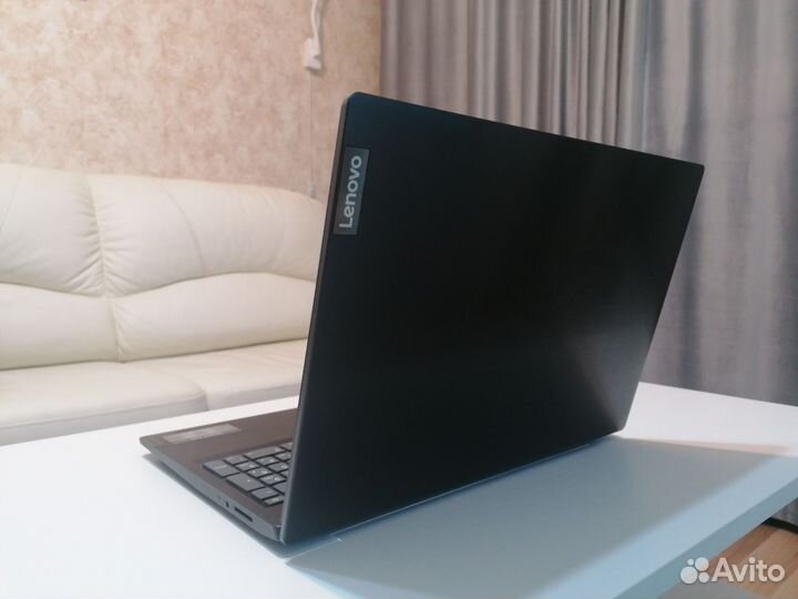 Мощный ноутбук Lenovo для работы учебы Автокад