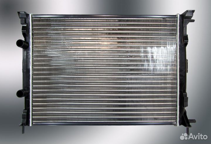 Рено Меган 2 Сценик радиатор охлаждения двигателя